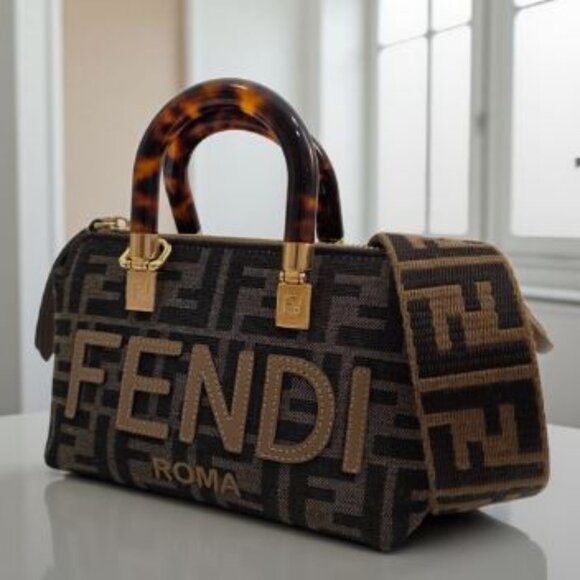 AUTHENTIC MINI FENDI by the way Bag - comes with 2 Straps and a Fendi bag! - Picture 12 of 16